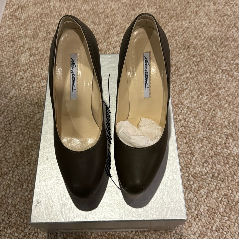 Brian Atwood maniac pumps. Size 39.